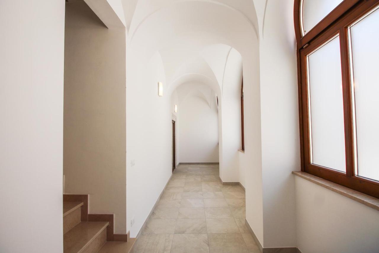 Al Maso In Centro B&B LʼAquila Buitenkant foto